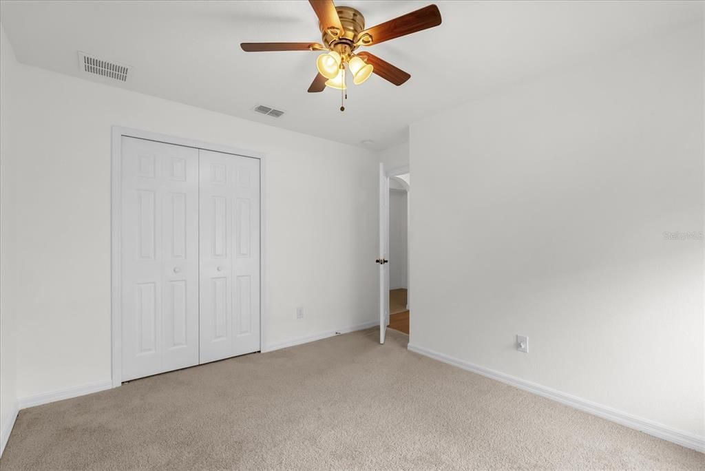 Под контрактом: $443,900 (3 спален, 2 ванн, 1696 Квадратных фут)