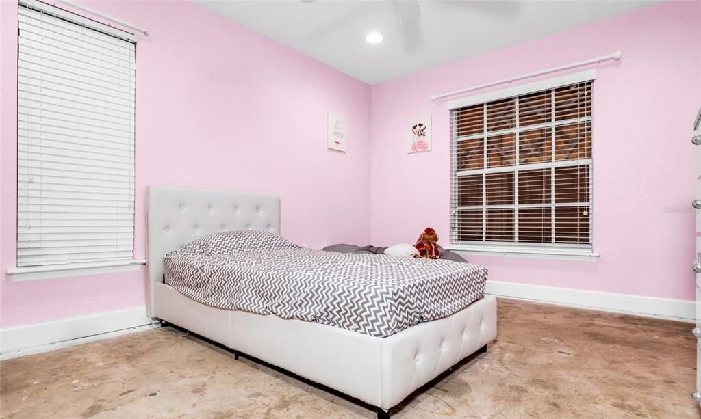 待售: $399,999 (3 贝兹, 2 浴室, 2020 平方英尺)