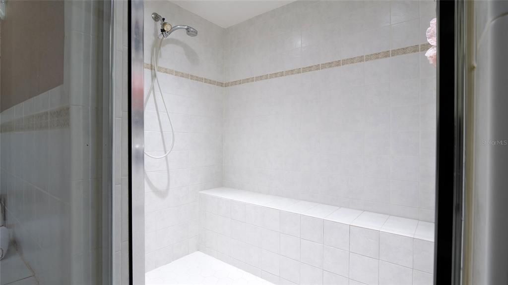 待售: $399,999 (3 贝兹, 2 浴室, 2020 平方英尺)