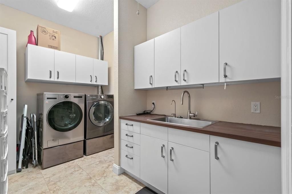 На продажу: $1,200,000 (4 спален, 4 ванн, 3484 Квадратных фут)