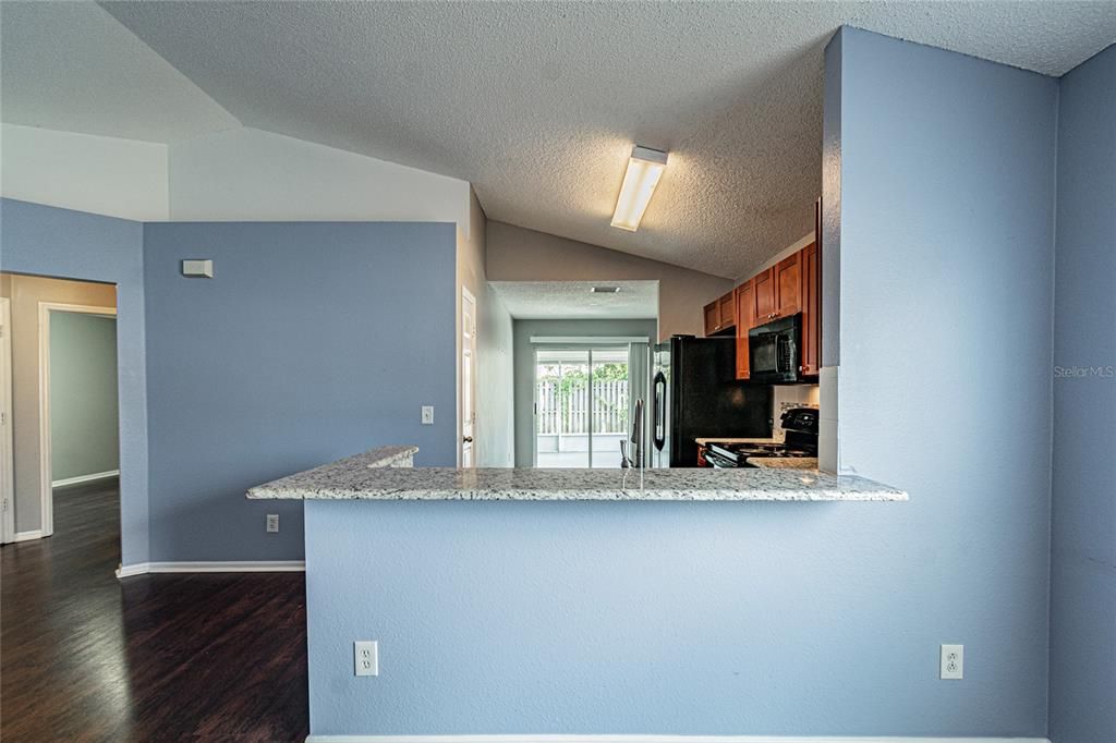 En Renta: $2,500 (4 camas, 2 baños, 1381 Pies cuadrados)