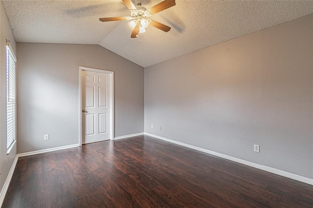 En Renta: $2,500 (4 camas, 2 baños, 1381 Pies cuadrados)