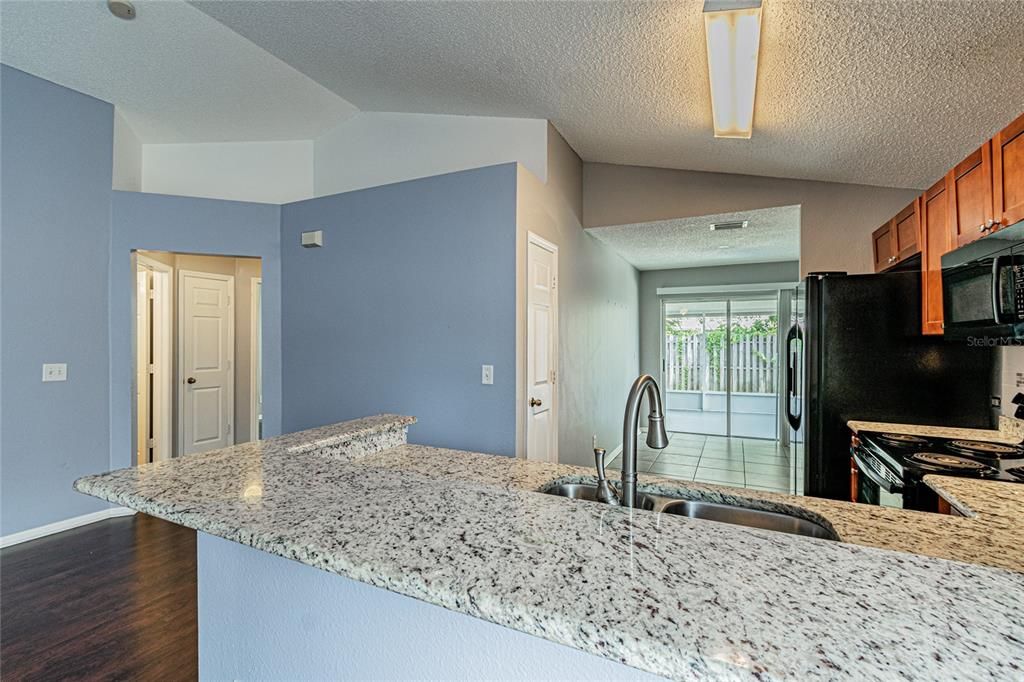 En Renta: $2,500 (4 camas, 2 baños, 1381 Pies cuadrados)