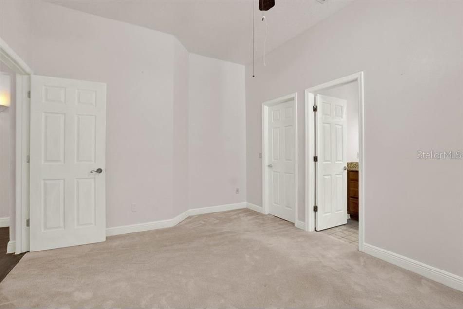 Под контрактом: $3,600 (4 спален, 4 ванн, 2953 Квадратных фут)