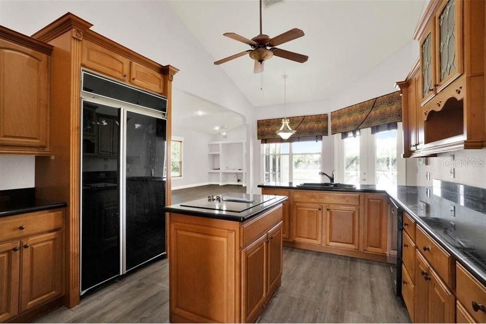 Под контрактом: $3,600 (4 спален, 4 ванн, 2953 Квадратных фут)