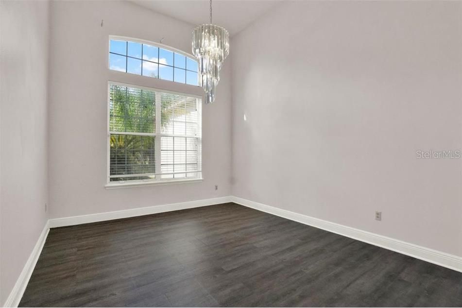 Под контрактом: $3,600 (4 спален, 4 ванн, 2953 Квадратных фут)