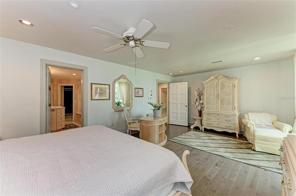 For Sale: $10,900,000 (8 beds, 8 baths, 5886 Square Feet)