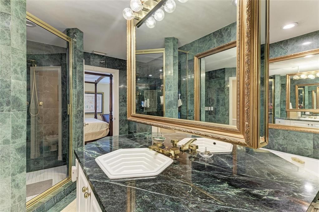 For Sale: $10,900,000 (8 beds, 8 baths, 5886 Square Feet)