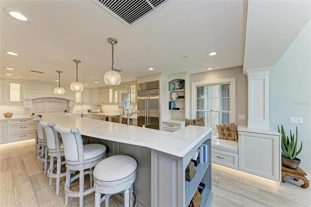 For Sale: $10,900,000 (8 beds, 8 baths, 5886 Square Feet)