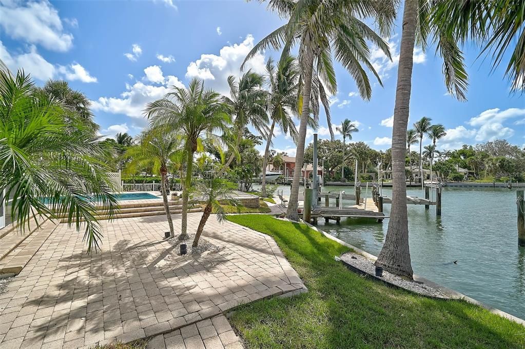 Activo con contrato: $2,795,000 (3 camas, 3 baños, 4399 Pies cuadrados)