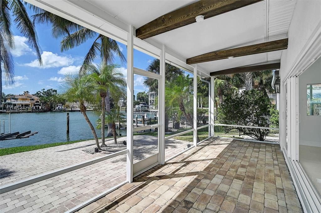 Activo con contrato: $2,795,000 (3 camas, 3 baños, 4399 Pies cuadrados)