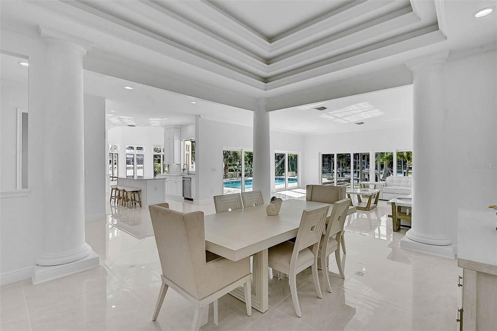 Activo con contrato: $2,795,000 (3 camas, 3 baños, 4399 Pies cuadrados)