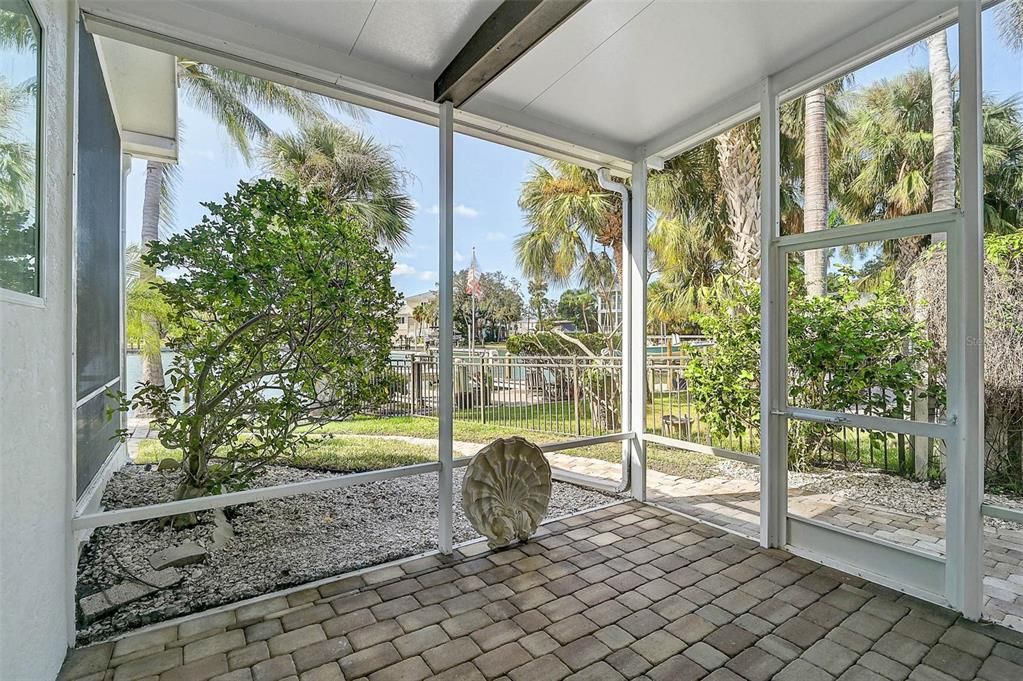 Activo con contrato: $2,795,000 (3 camas, 3 baños, 4399 Pies cuadrados)