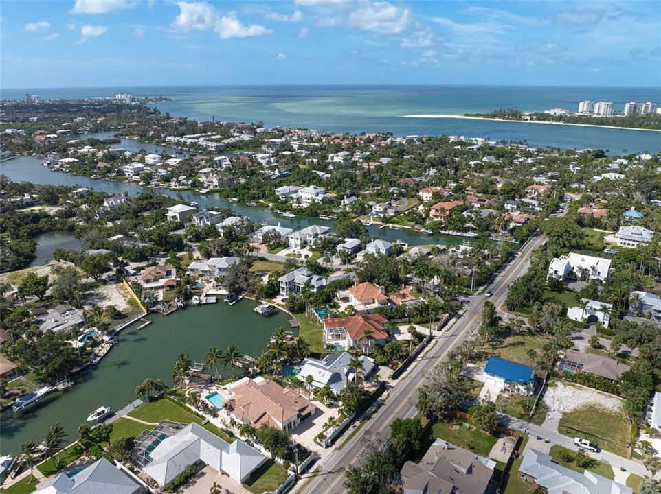 Activo con contrato: $2,795,000 (3 camas, 3 baños, 4399 Pies cuadrados)