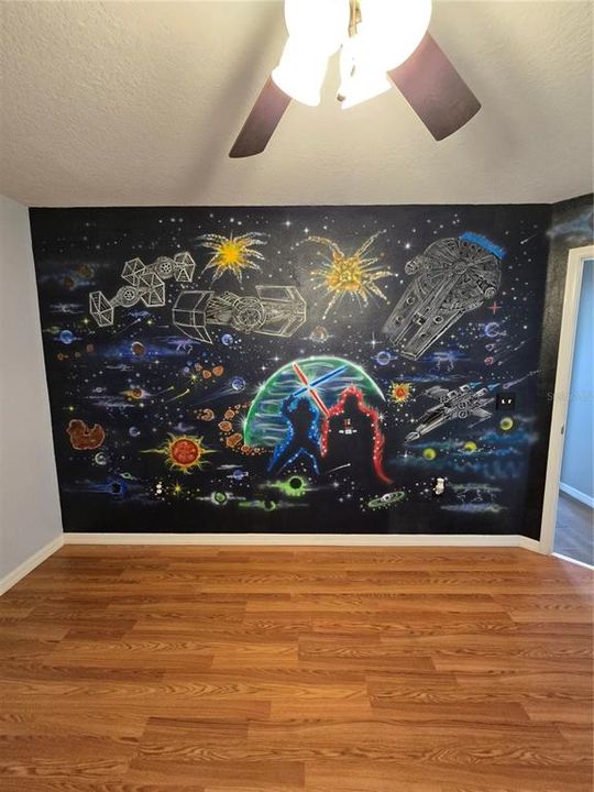 For Rent: $2,500 (5 beds, 2 baths, 1995 Square Feet)