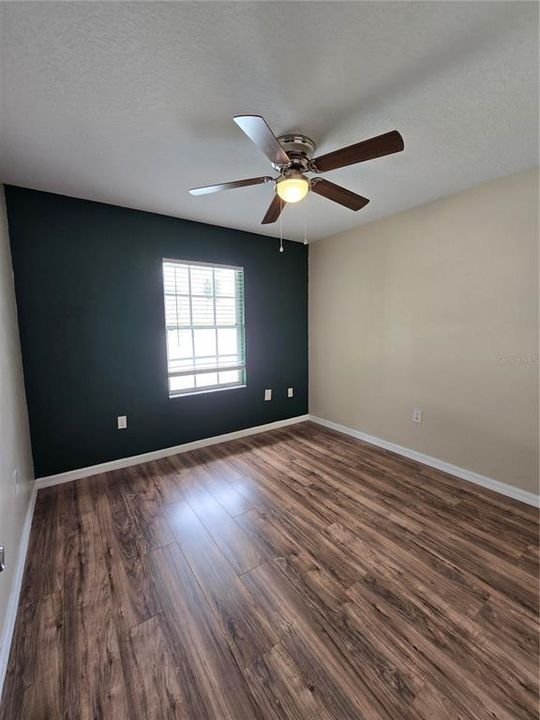 For Rent: $2,500 (5 beds, 2 baths, 1995 Square Feet)