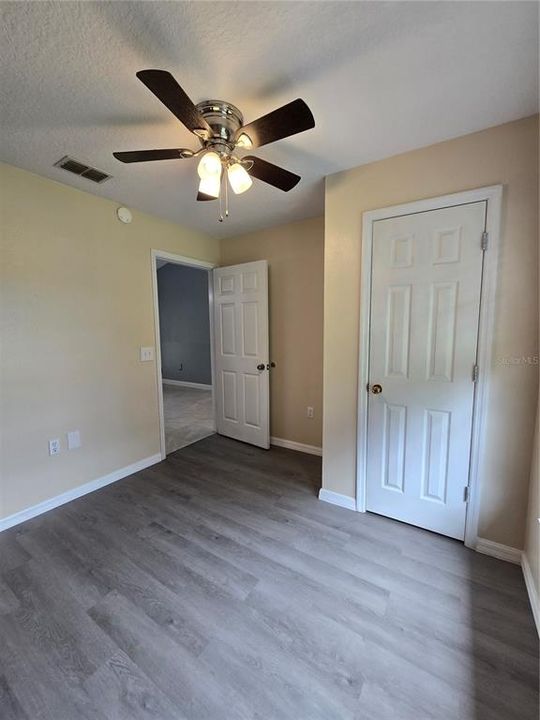 For Rent: $2,500 (5 beds, 2 baths, 1995 Square Feet)