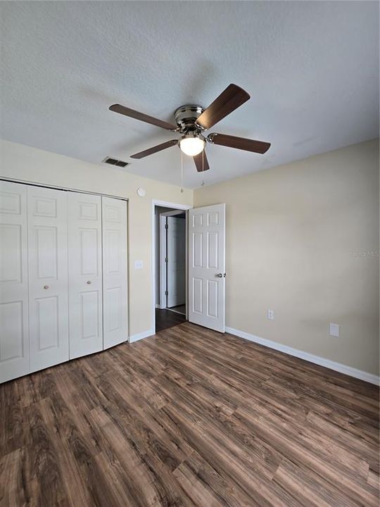 For Rent: $2,500 (5 beds, 2 baths, 1995 Square Feet)