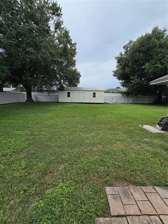 For Rent: $2,500 (5 beds, 2 baths, 1995 Square Feet)