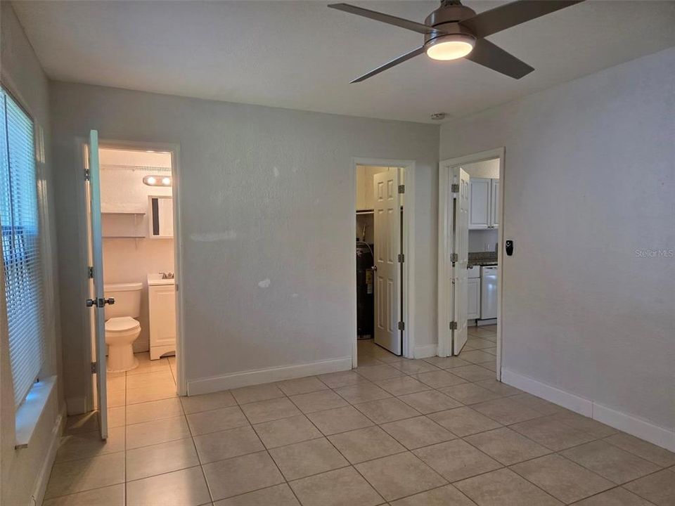 合同活跃: $1,280 (1 贝兹, 1 浴室, 500 平方英尺)