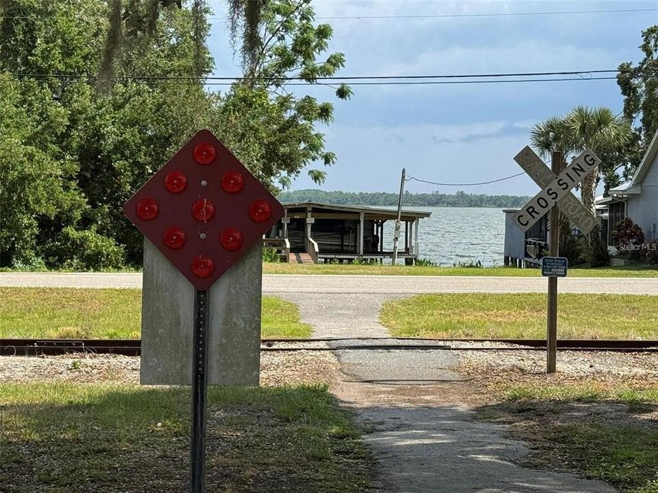 For Sale: $89,500 (2 beds, 2 baths, 1044 Square Feet)