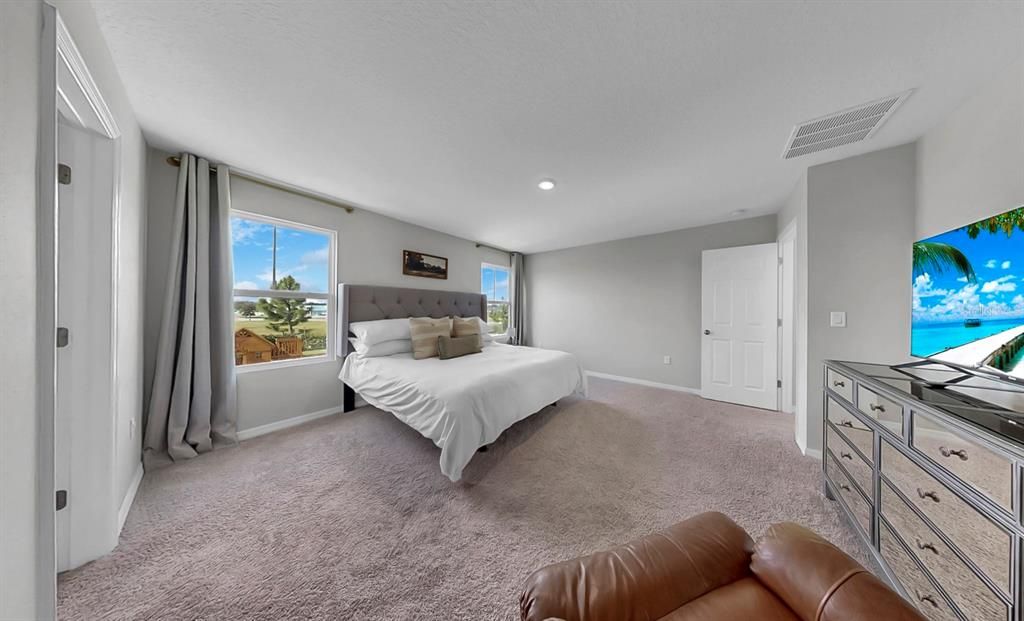 待售: $389,900 (4 贝兹, 2 浴室, 2226 平方英尺)