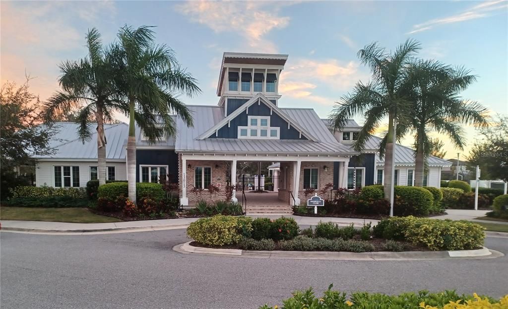 待售: $389,900 (4 贝兹, 2 浴室, 2226 平方英尺)