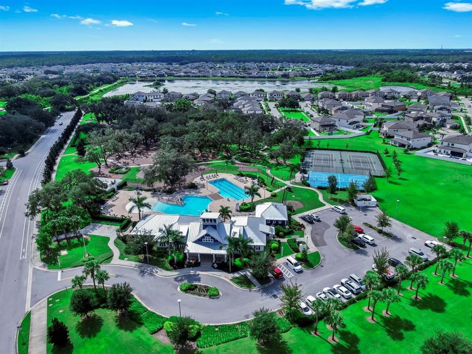 待售: $389,900 (4 贝兹, 2 浴室, 2226 平方英尺)