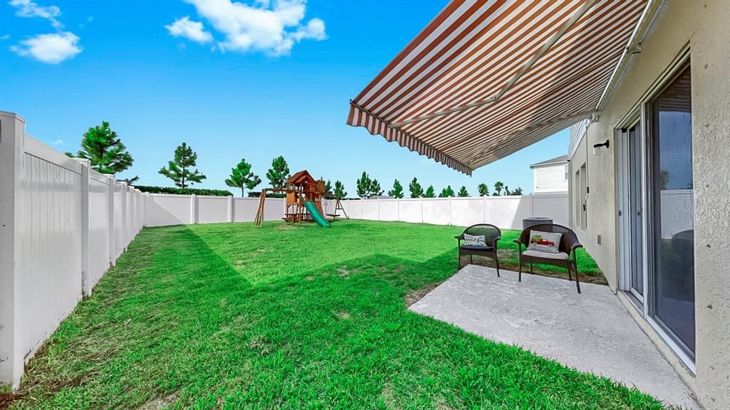 待售: $389,900 (4 贝兹, 2 浴室, 2226 平方英尺)