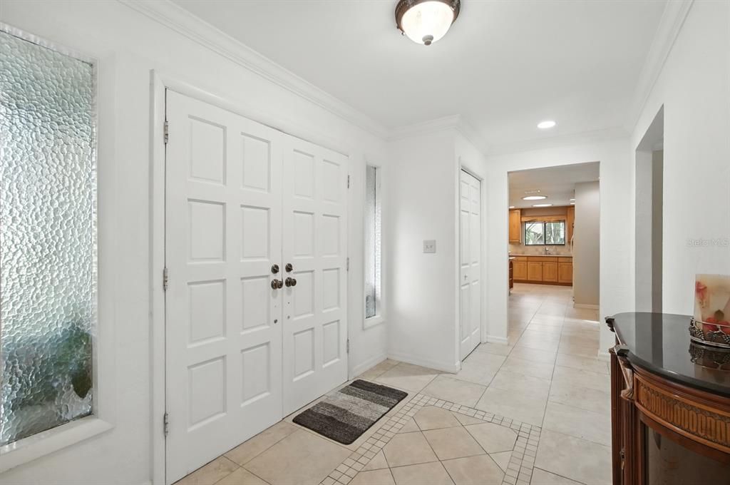 For Sale: $374,000 (4 beds, 3 baths, 2860 Square Feet)