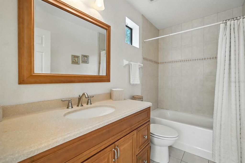 For Sale: $374,000 (4 beds, 3 baths, 2860 Square Feet)