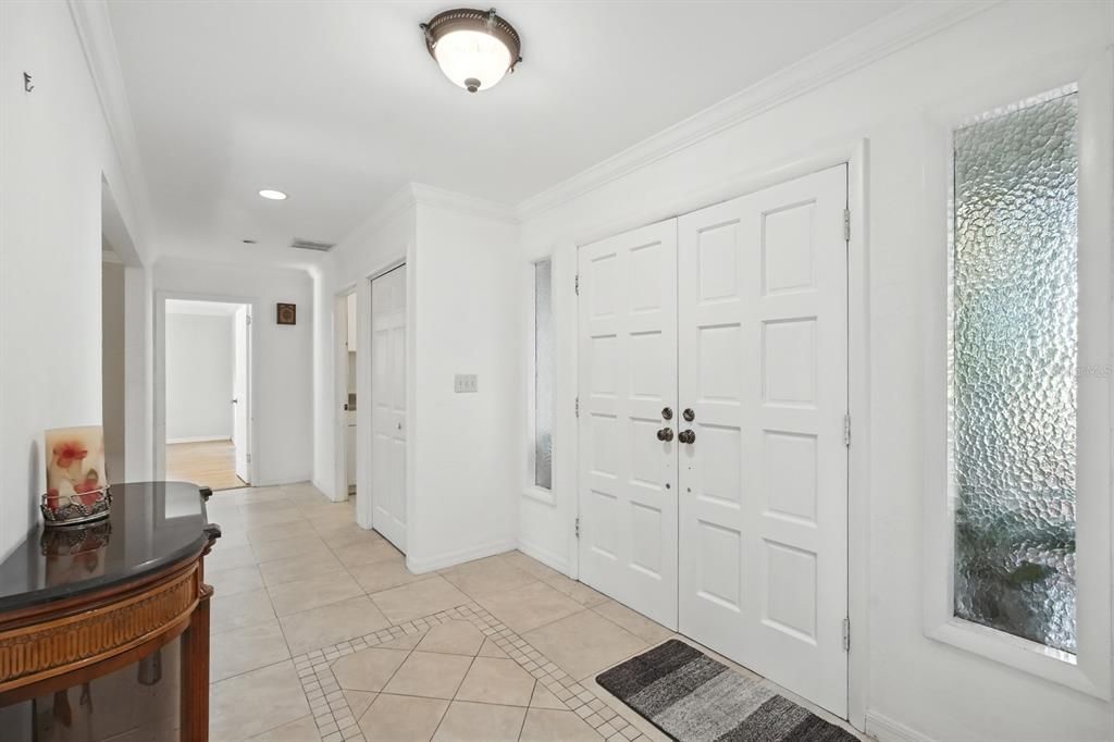 For Sale: $374,000 (4 beds, 3 baths, 2860 Square Feet)