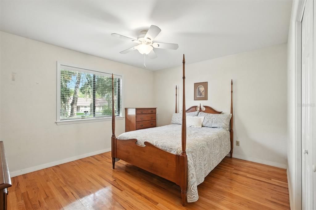 For Sale: $374,000 (4 beds, 3 baths, 2860 Square Feet)