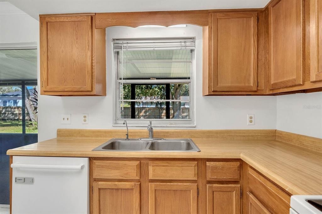 En Renta: $1,800 (3 camas, 2 baños, 1092 Pies cuadrados)