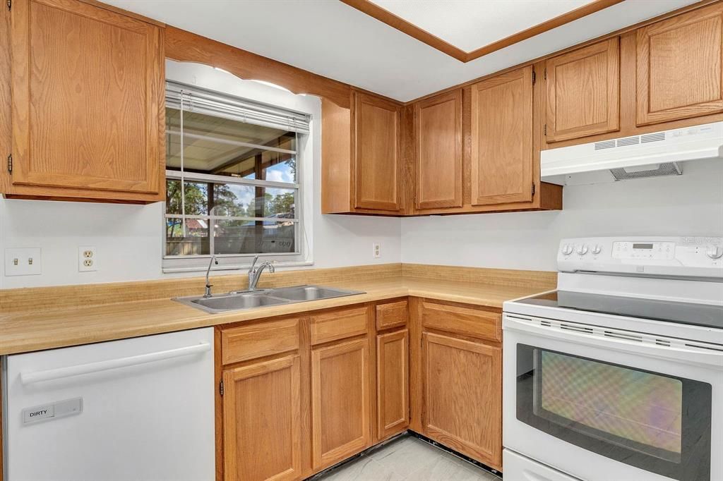 En Renta: $1,800 (3 camas, 2 baños, 1092 Pies cuadrados)