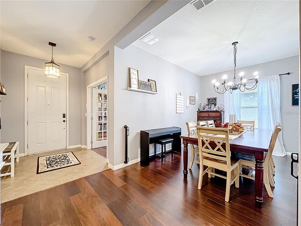 For Sale: $599,990 (4 beds, 3 baths, 2788 Square Feet)