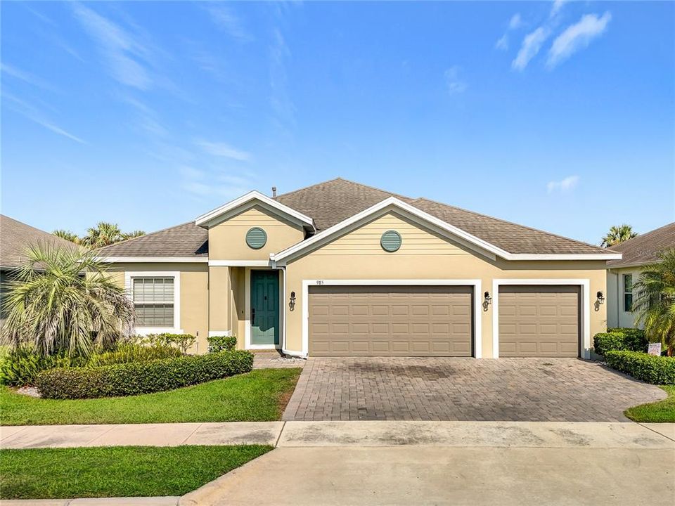 For Sale: $599,990 (4 beds, 3 baths, 2788 Square Feet)