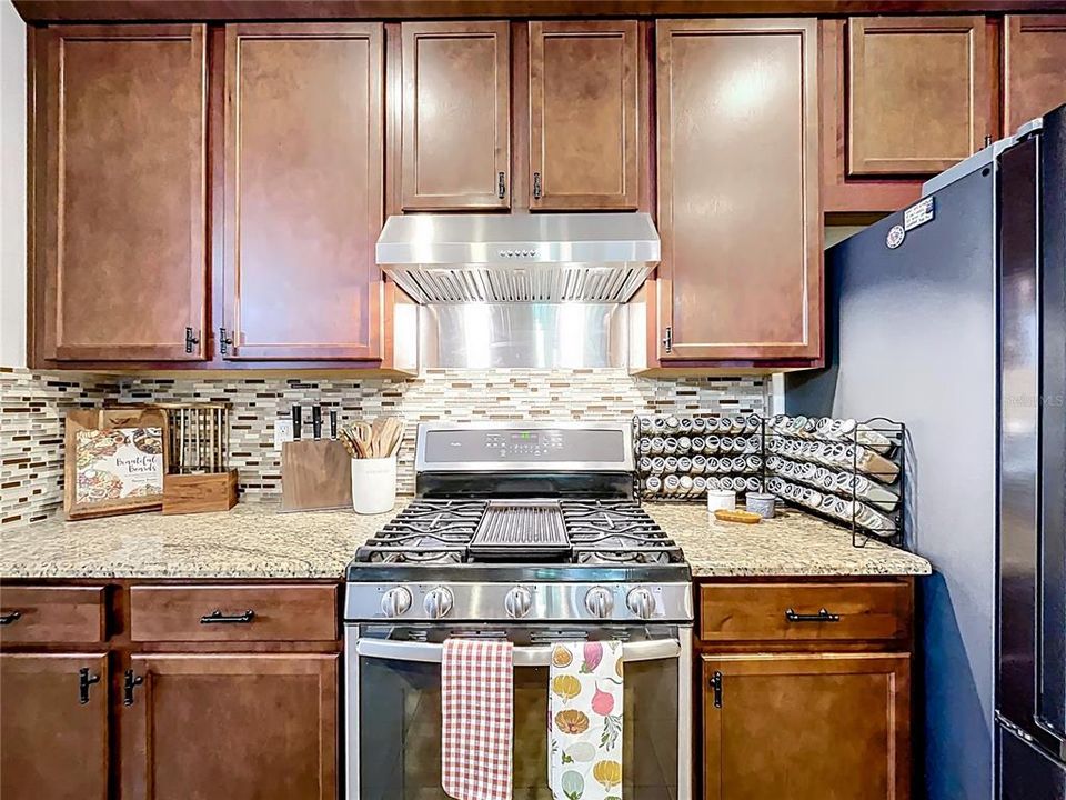 For Sale: $599,990 (4 beds, 3 baths, 2788 Square Feet)