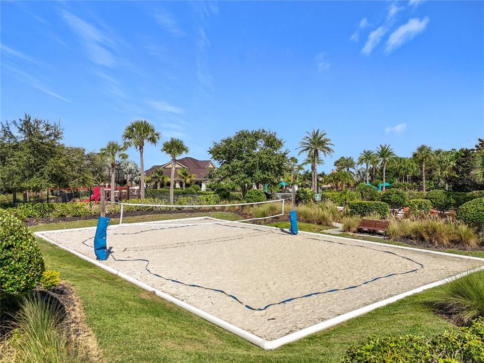 For Sale: $599,990 (4 beds, 3 baths, 2788 Square Feet)