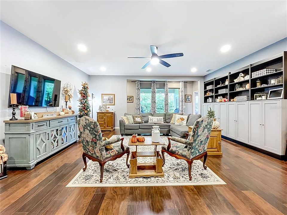 For Sale: $599,990 (4 beds, 3 baths, 2788 Square Feet)