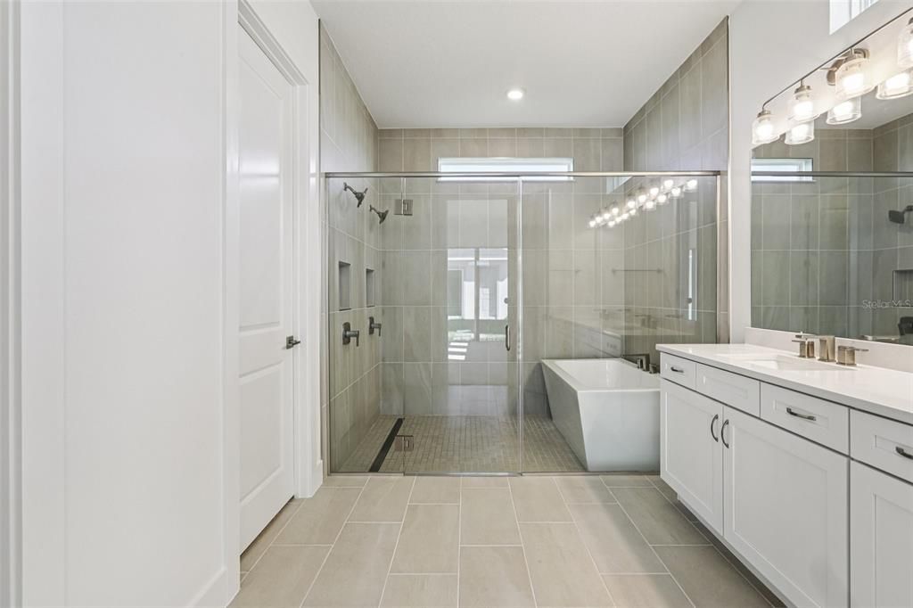 Active With Contract: $664,999 (4 beds, 3 baths, 2902 Square Feet)