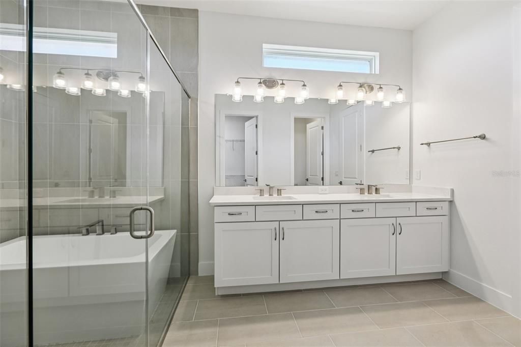 Active With Contract: $664,999 (4 beds, 3 baths, 2902 Square Feet)