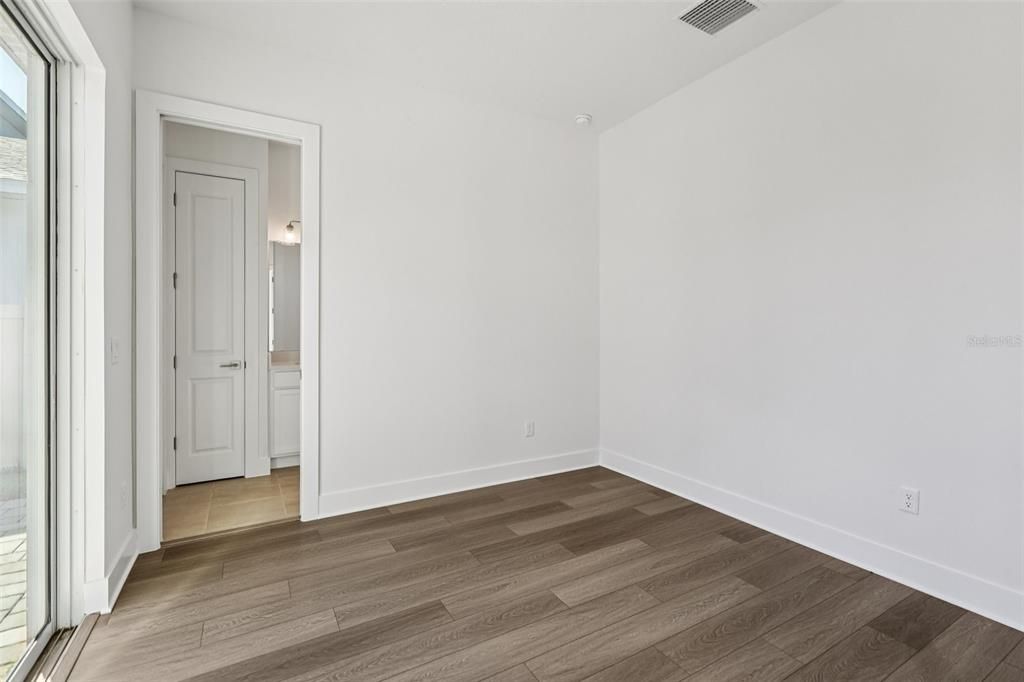 Active With Contract: $664,999 (4 beds, 3 baths, 2902 Square Feet)