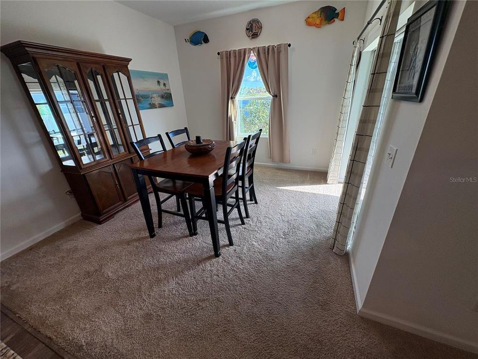 En Venta: $324,500 (3 camas, 2 baños, 1784 Pies cuadrados)