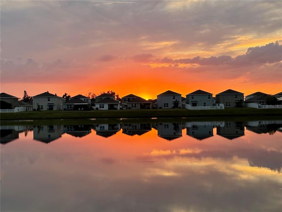 En Venta: $324,500 (3 camas, 2 baños, 1784 Pies cuadrados)