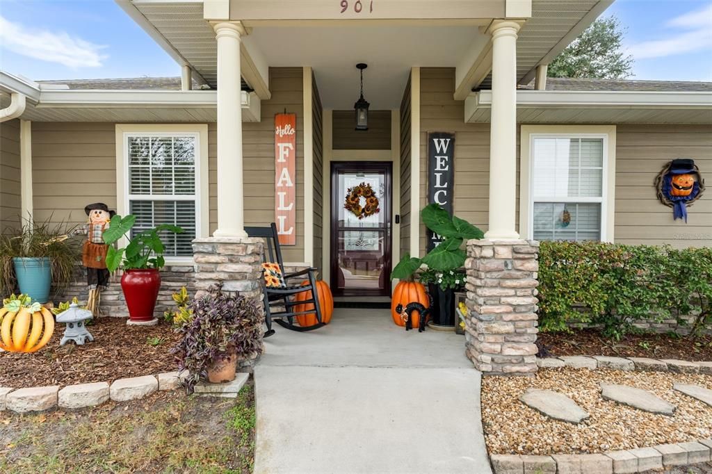 Activo con contrato: $315,000 (3 camas, 2 baños, 1432 Pies cuadrados)