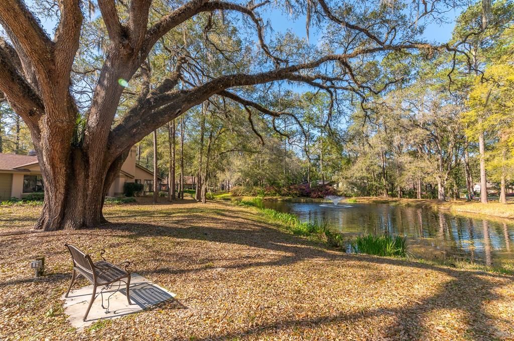 На продажу: $245,000 (2 спален, 2 ванн, 1045 Квадратных фут)