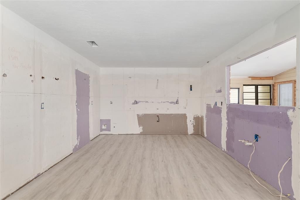 For Sale: $699,000 (5 beds, 3 baths, 3597 Square Feet)