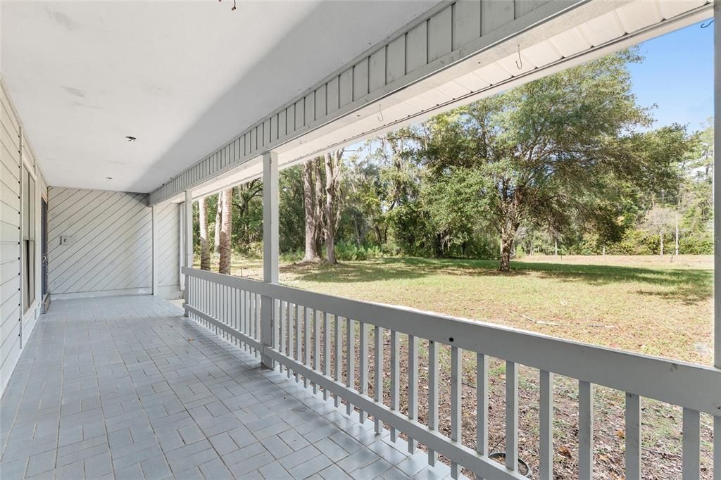 For Sale: $699,000 (5 beds, 3 baths, 3597 Square Feet)