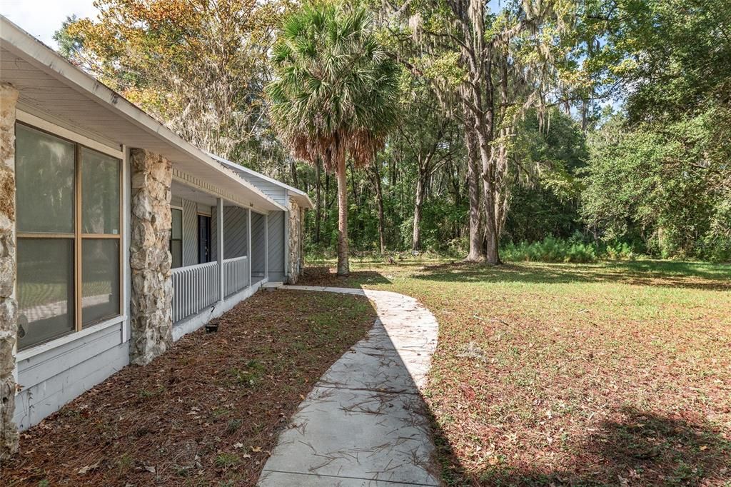 For Sale: $699,000 (5 beds, 3 baths, 3597 Square Feet)